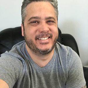 Meet your Posher, Dustin